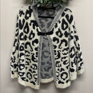 GM Leopard Print Hooded Sweater Poncho Faux Leather Closure OS